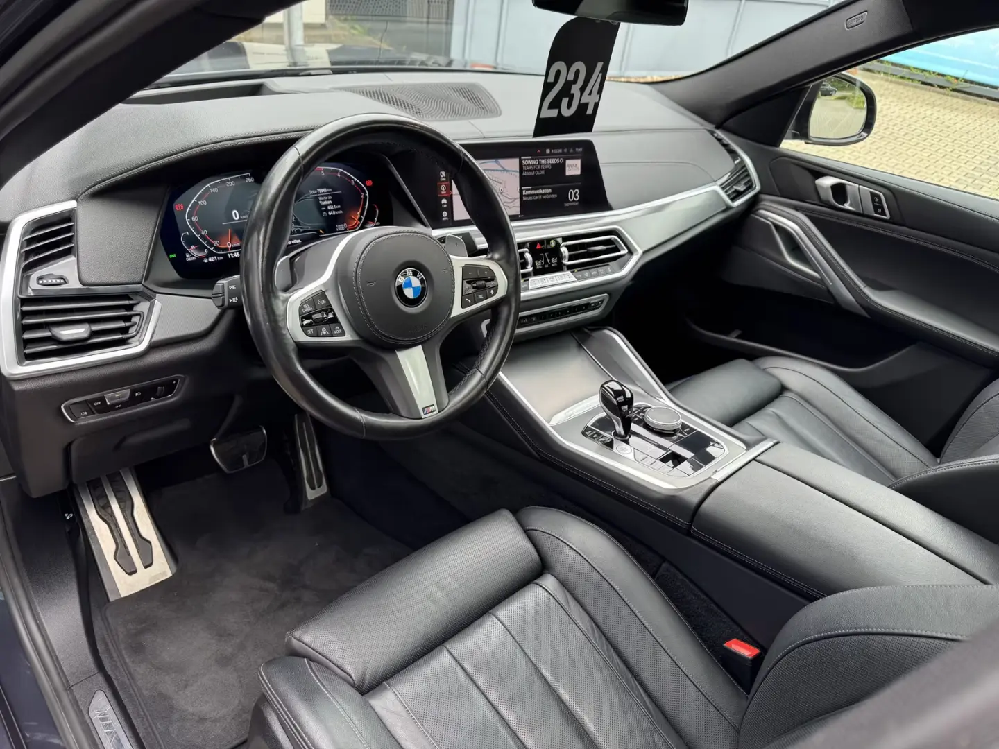 BMW X6 xDrive30d M Sport AHK PANO LASER