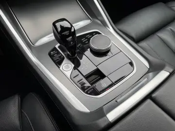 BMW X6 xDrive30d M Sport AHK PANO LASER