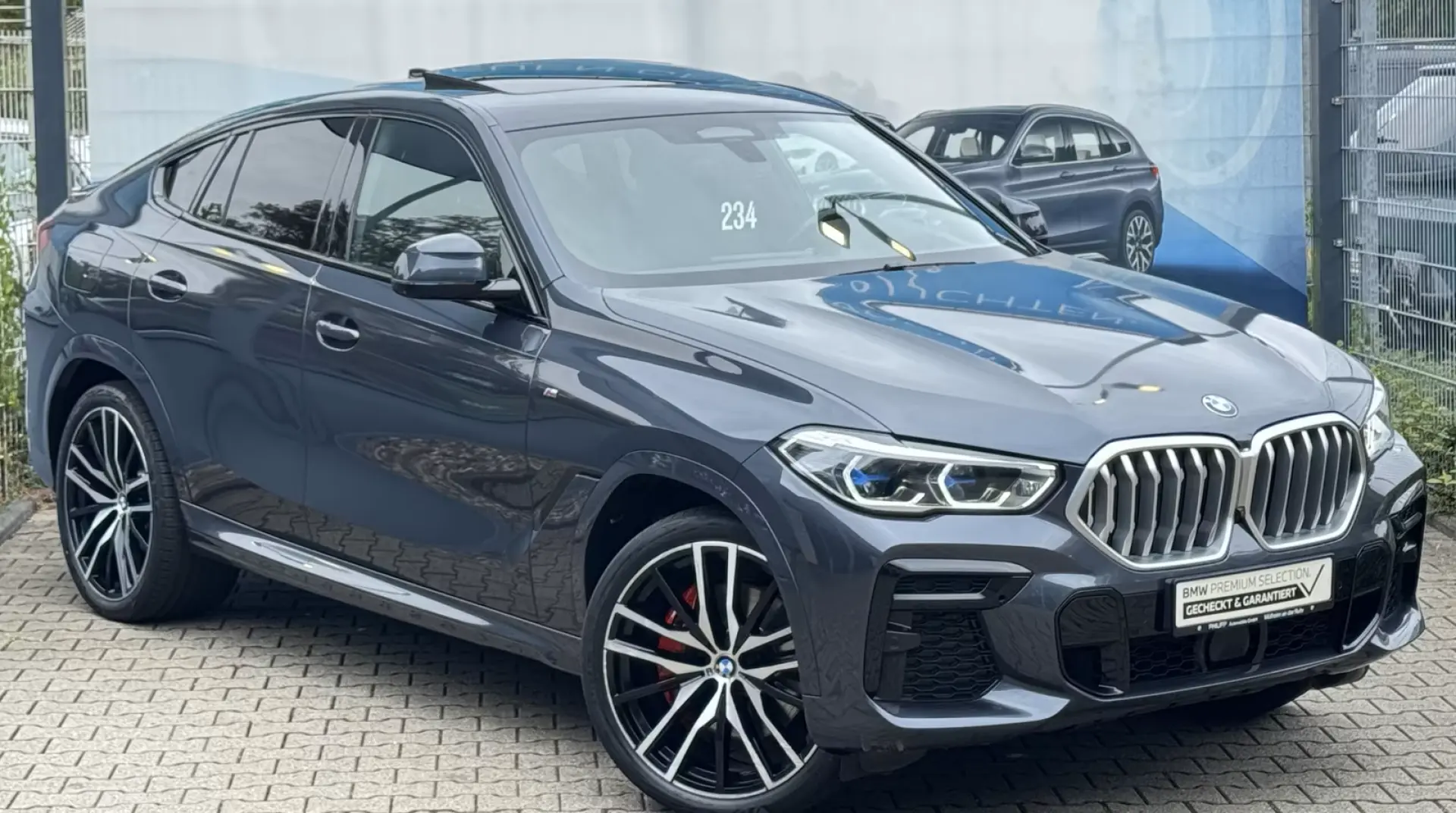 BMW X6 xDrive30d M Sport AHK PANO LASER