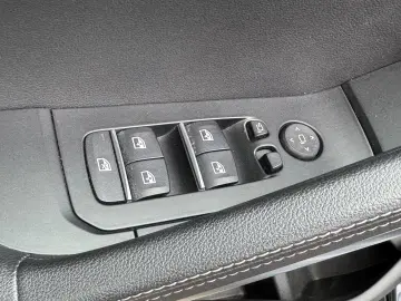 BMW X6 xDrive30d M Sport AHK PANO LASER