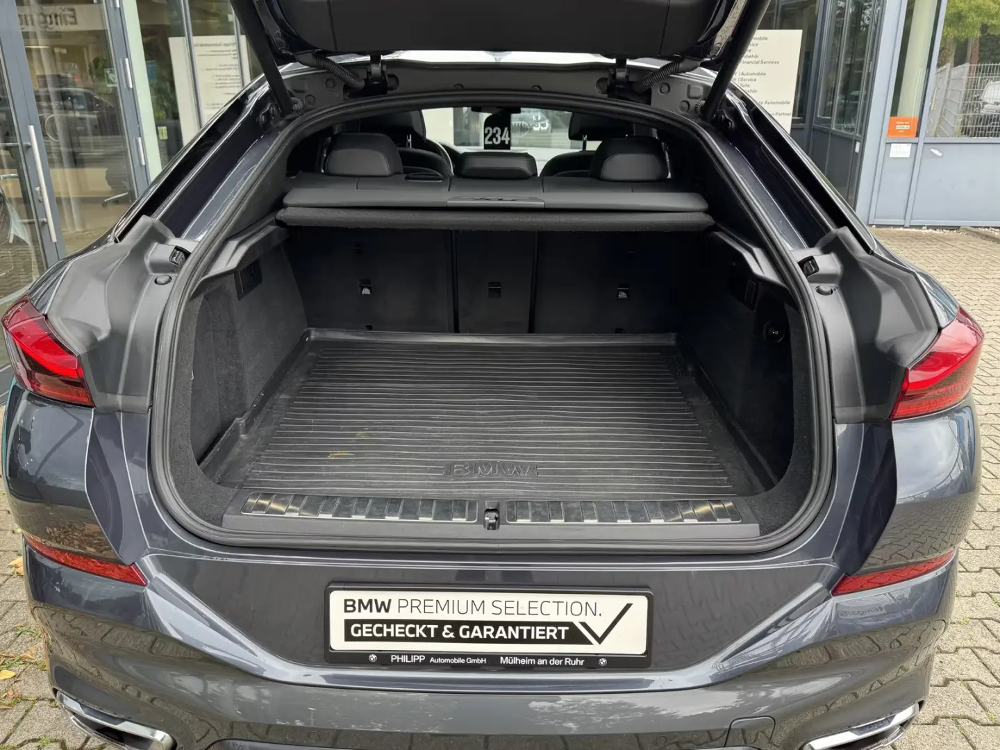 BMW X6 xDrive30d M Sport AHK PANO LASER