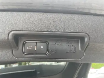 Explorer 3.0 EcoBoost Plug-in-Hybrid Aut. 4x4 ST