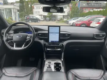 Explorer 3.0 EcoBoost Plug-in-Hybrid Aut. 4x4 ST