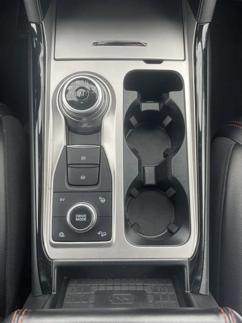 Explorer 3.0 EcoBoost Plug-in-Hybrid Aut. 4x4 ST