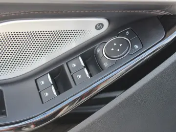 Explorer Platinum PHEV 4x4 3,0 EcoBoost
