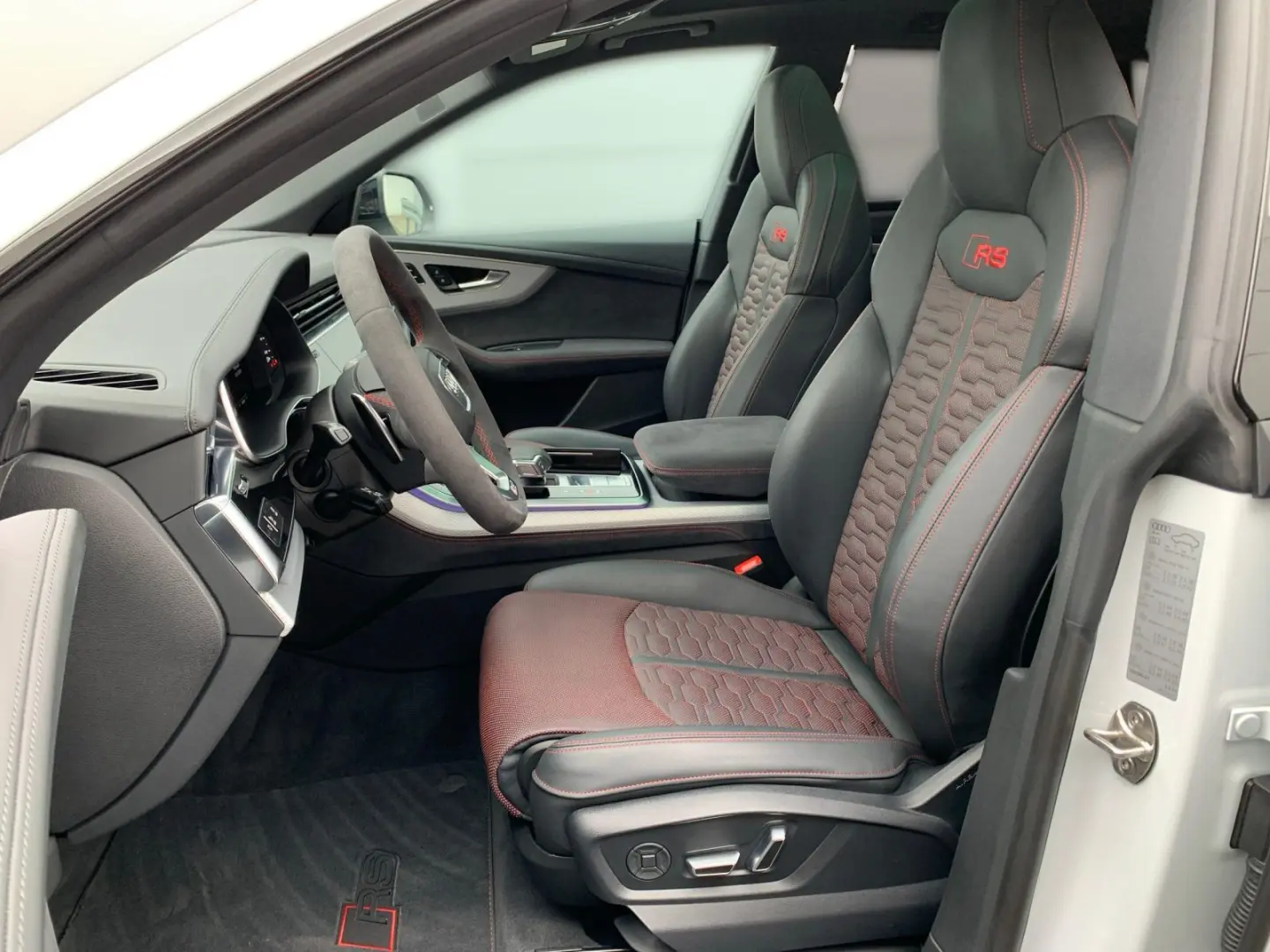 RSQ8 PERFORMANCE