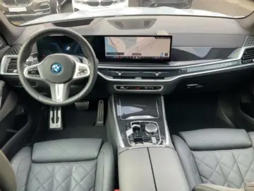 X5 xDr 50e M-Sport PANO HUD Luftfederung AD Nive