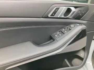 X5 xDr 50e M-Sport PANO HUD Luftfederung AD Nive