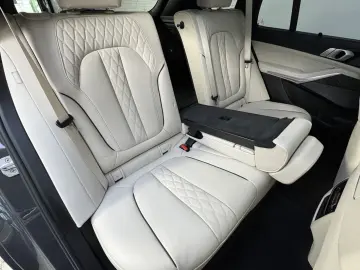 X5 xDr40i M Sport 22Zoll Luft Sky ACC AHK UPE128