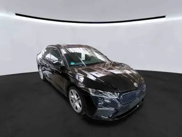 Octavia Lim. RS Aut. Navi Matrix 4xSHZ ACC