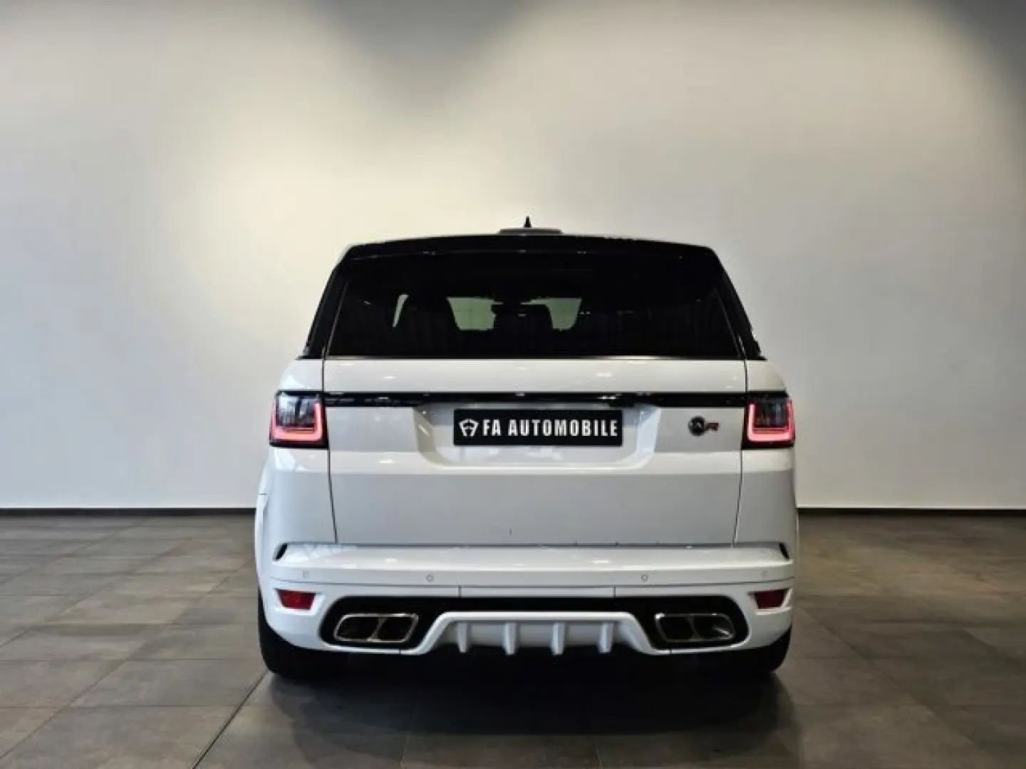 Range Rover Sport SVR V8