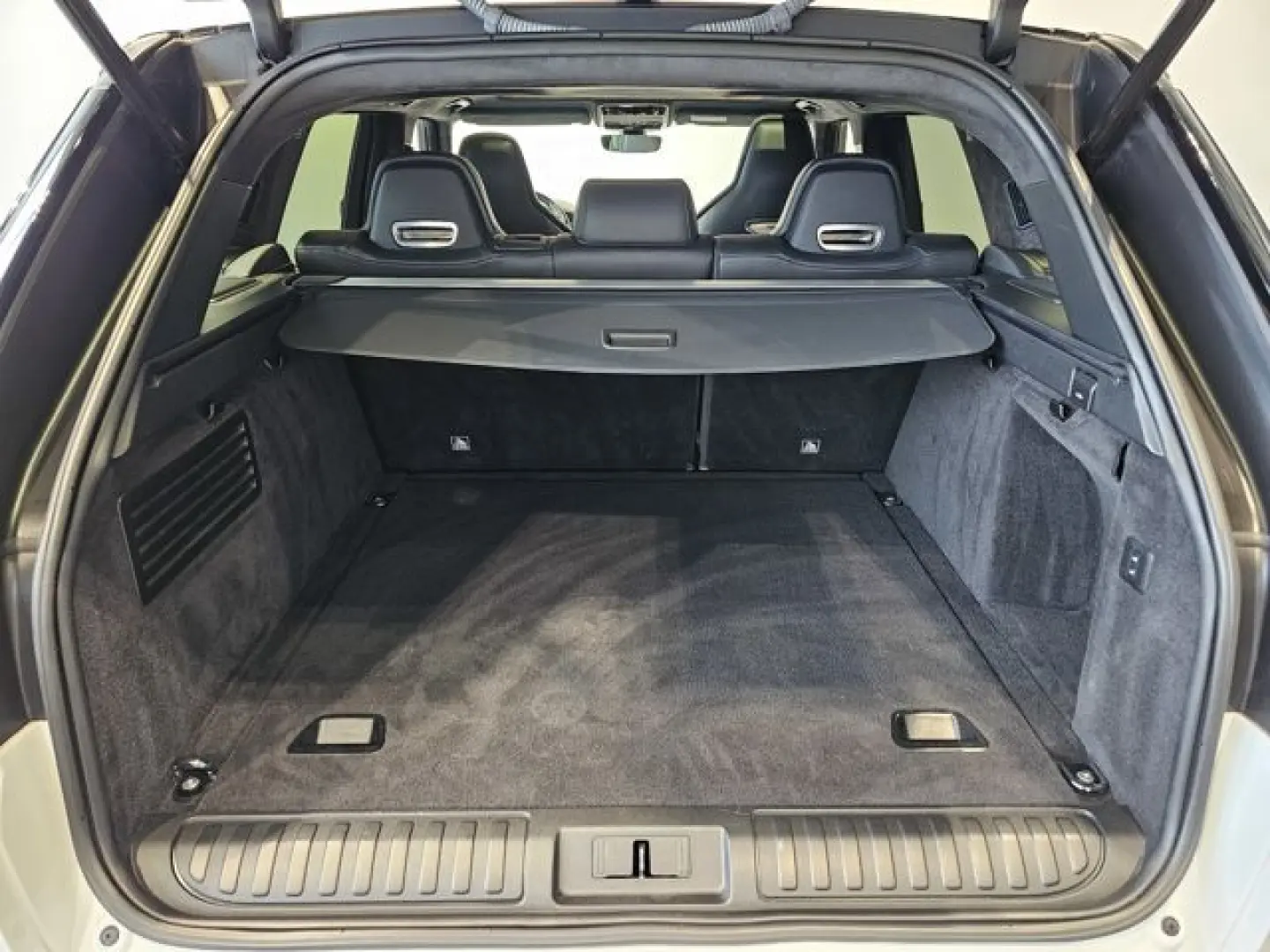 Range Rover Sport SVR V8