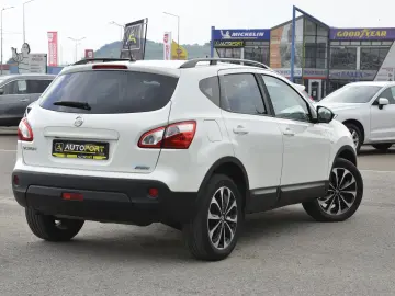 NISSAN QASHQAI 1.6 DCI TEKNA Stop/Start Connect Edition