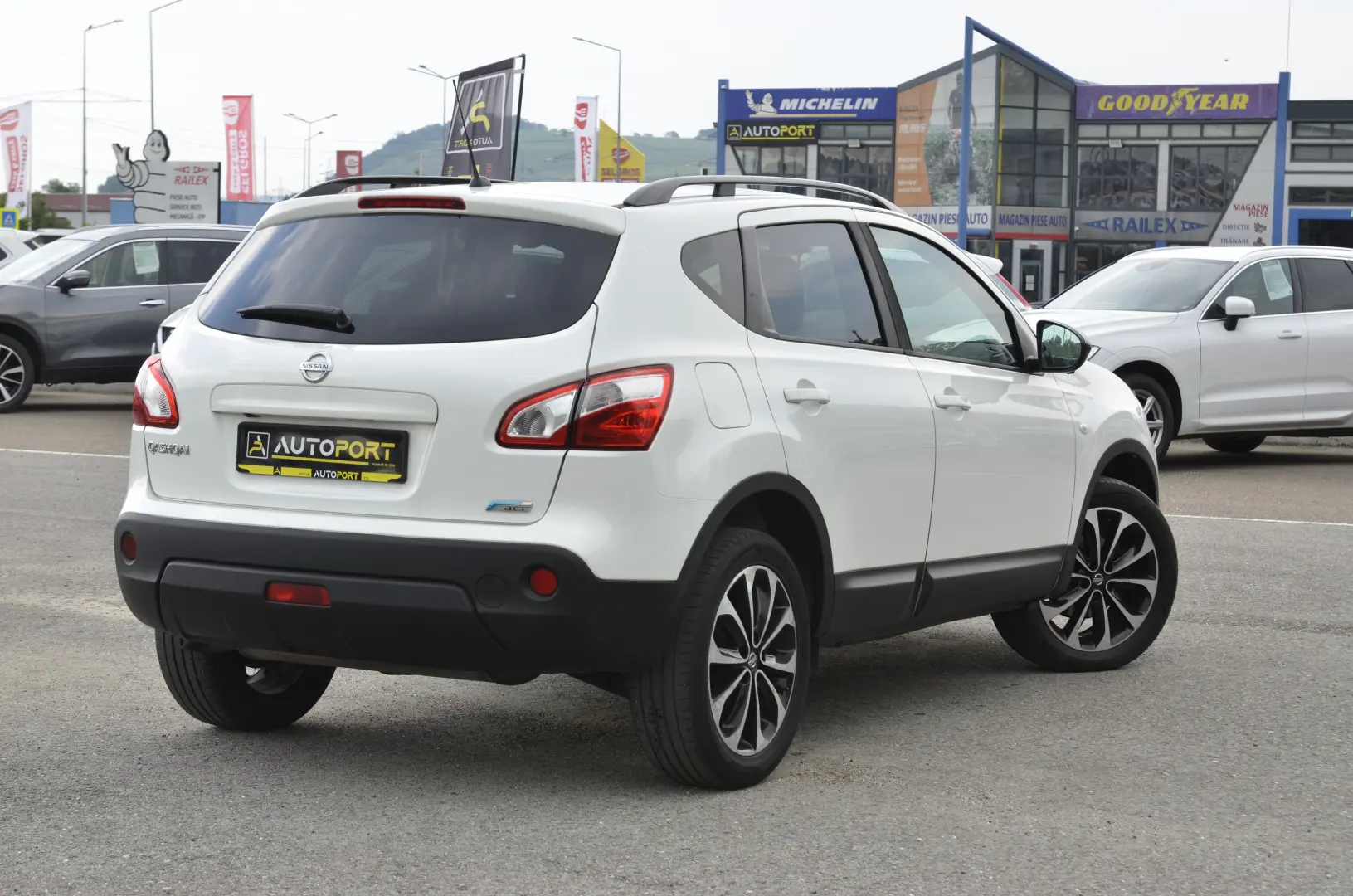 NISSAN QASHQAI 1.6 DCI TEKNA Stop/Start Connect Edition