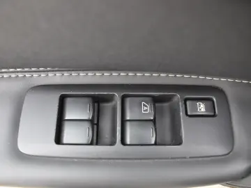 NISSAN QASHQAI 1.6 DCI TEKNA Stop/Start Connect Edition