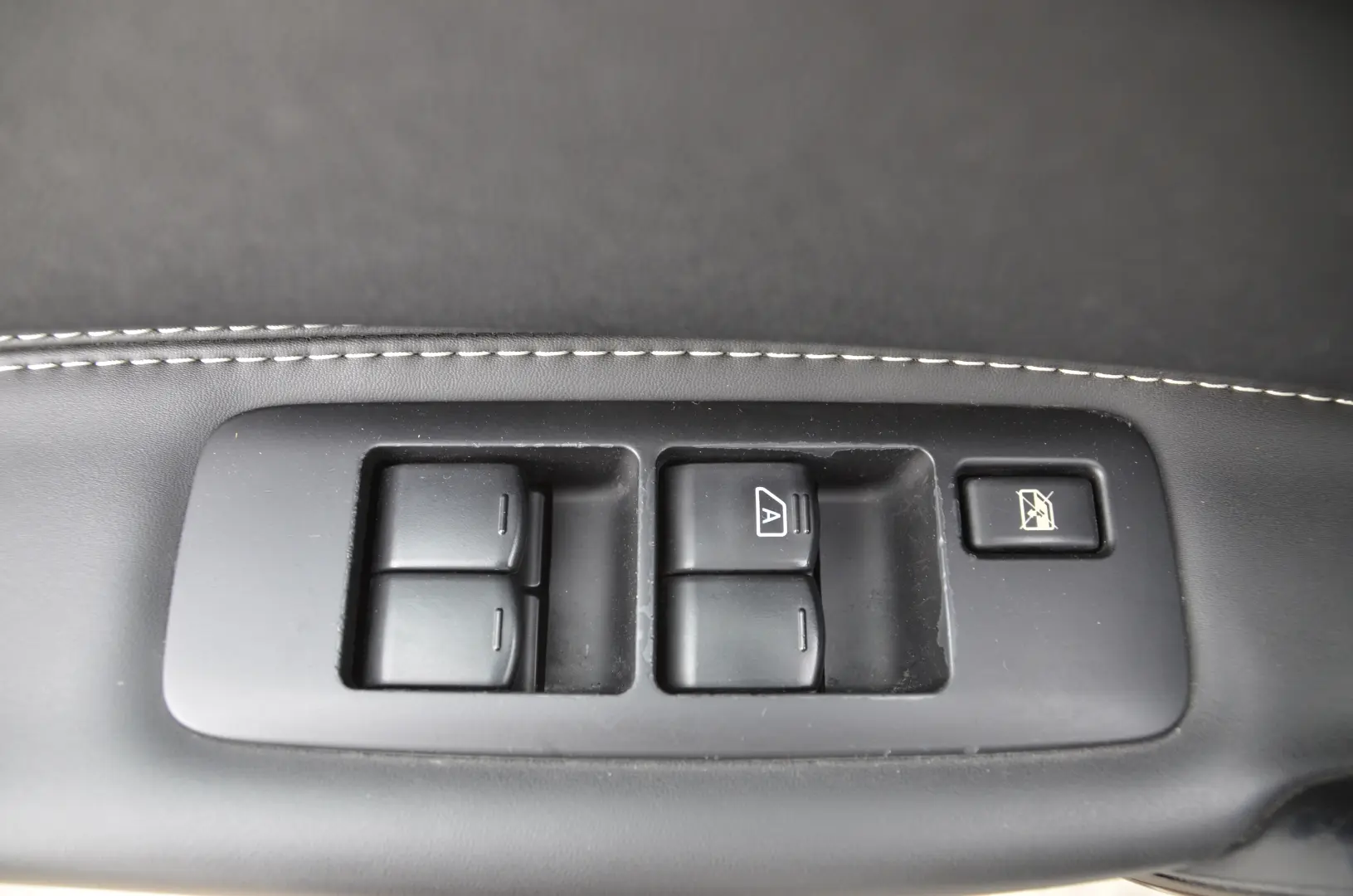 NISSAN QASHQAI 1.6 DCI TEKNA Stop/Start Connect Edition