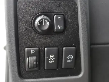 NISSAN QASHQAI 1.6 DCI TEKNA Stop/Start Connect Edition