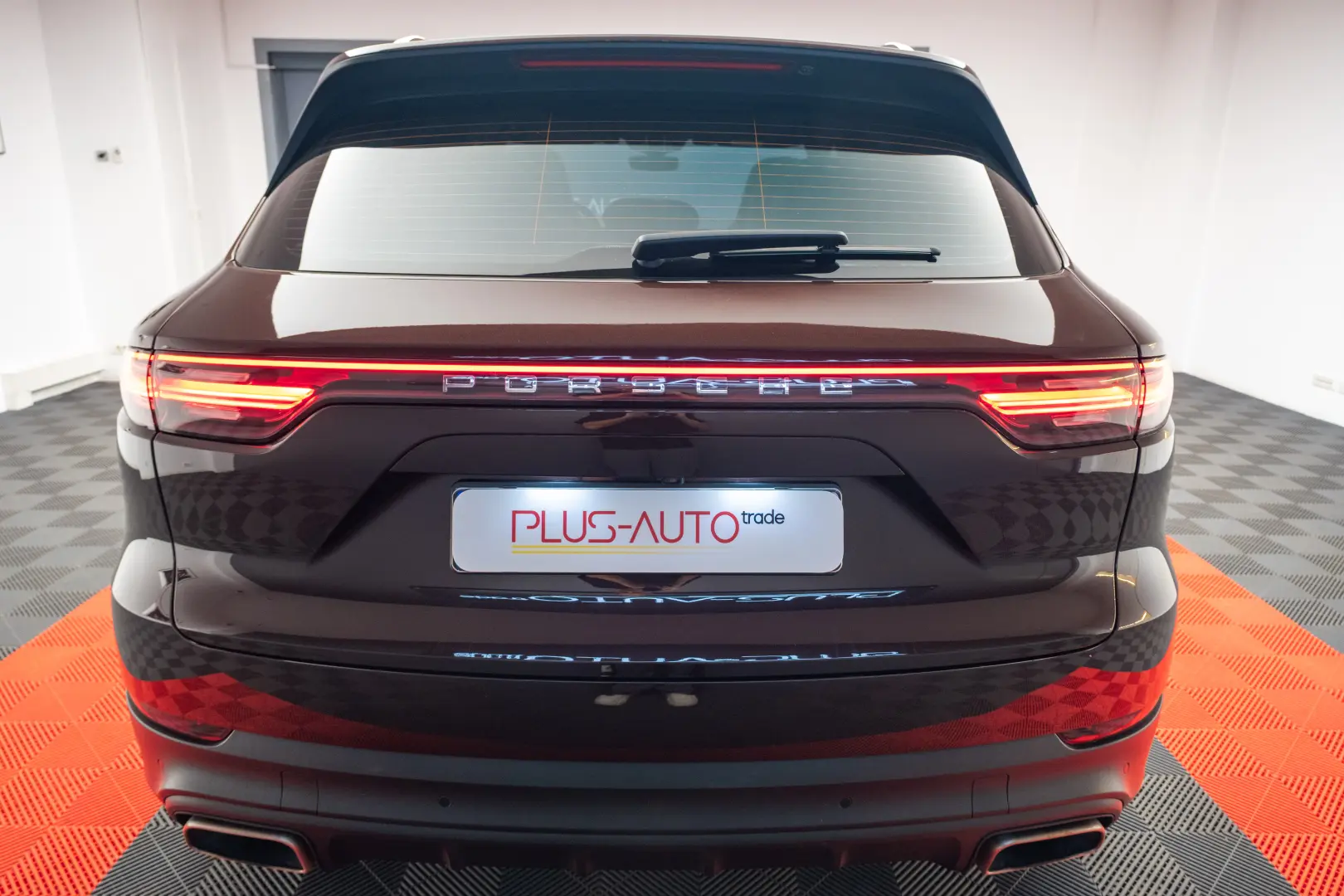 2018 Porsche Cayenne 3.0 Benzina 340 CP