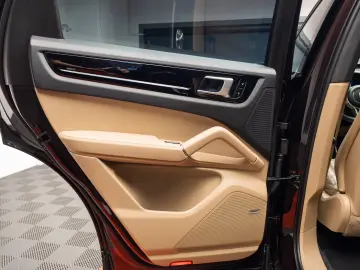 2018 Porsche Cayenne 3.0 Benzina 340 CP