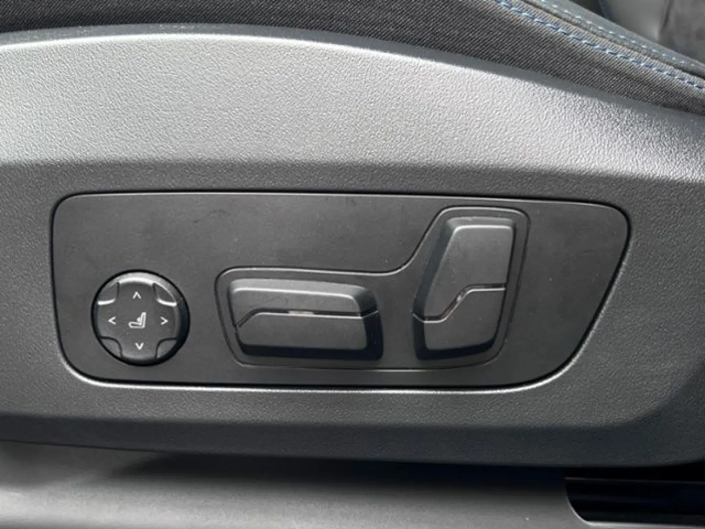X2 d xDrive M Sport AHK DrivingPlus Massage Memo