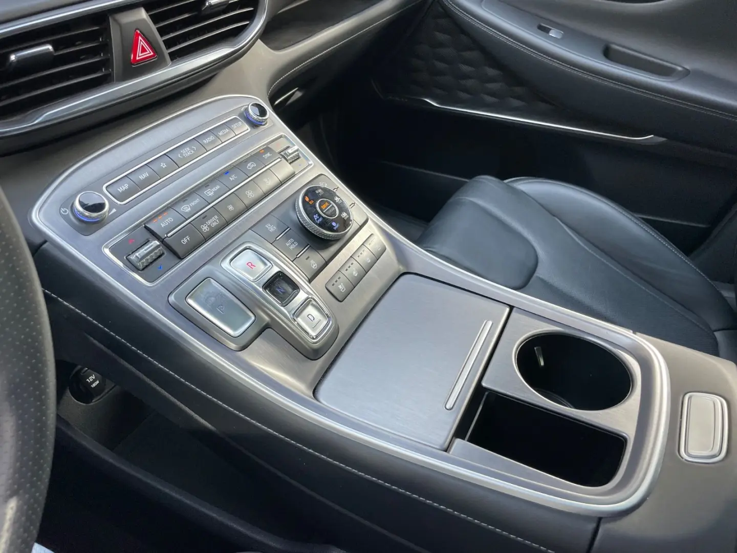 Santa Fe Signature Plug-In Hybrid 4WD+PANO+LEDER