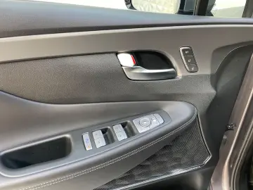 Santa Fe Signature Plug-In Hybrid 4WD+PANO+LEDER