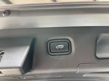 Santa Fe Signature Plug-In Hybrid 4WD+PANO+LEDER