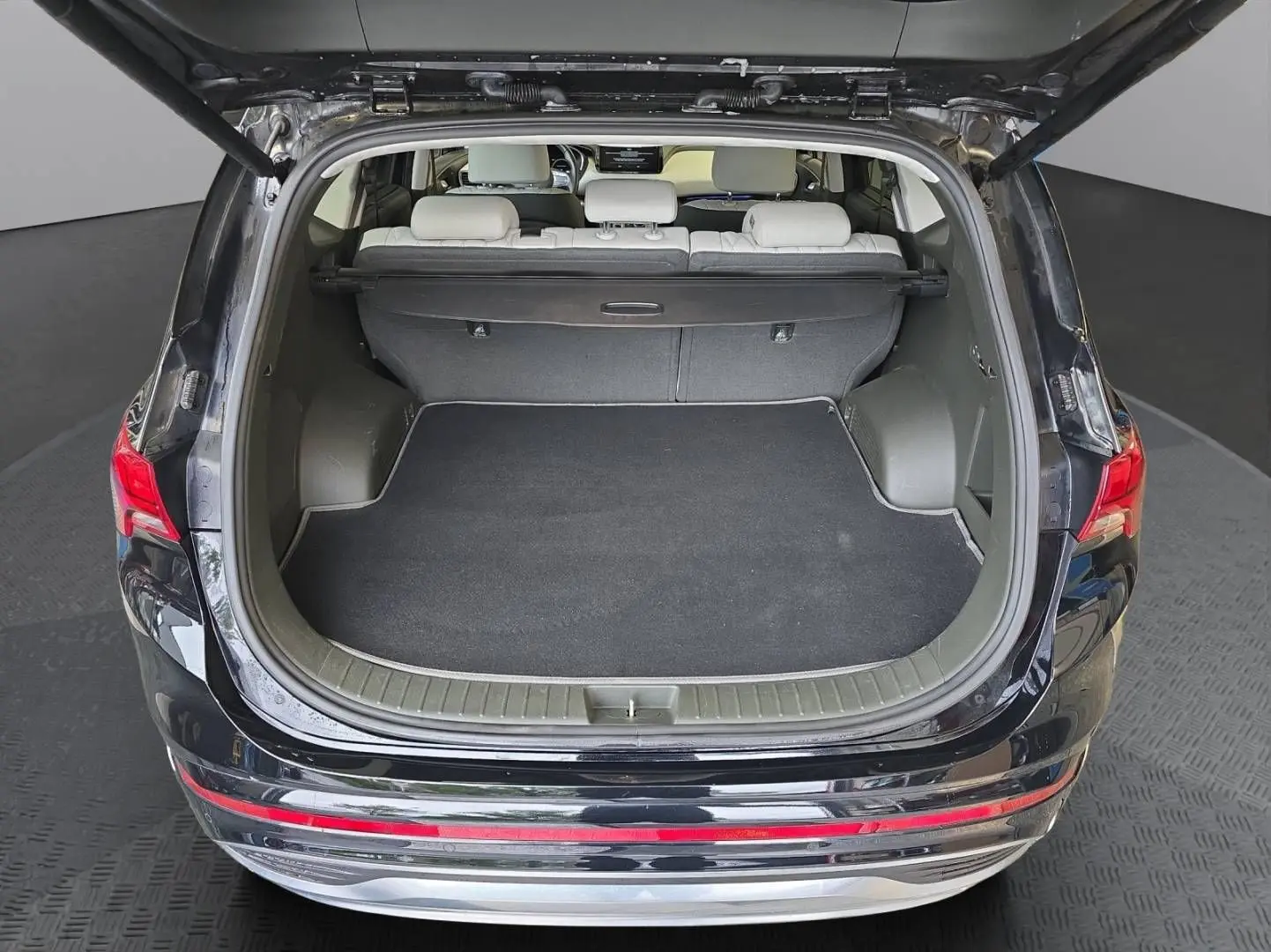 SANTA FE 1.6 HEV 4WD Signature *VOLLAUSSTATTUNG*