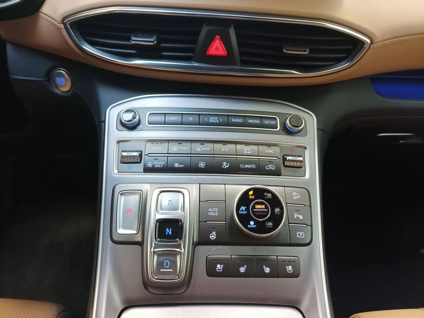 Santa Fe 1.6 T-GDI 4WD|7Sitze|Navi|CAM|Pano