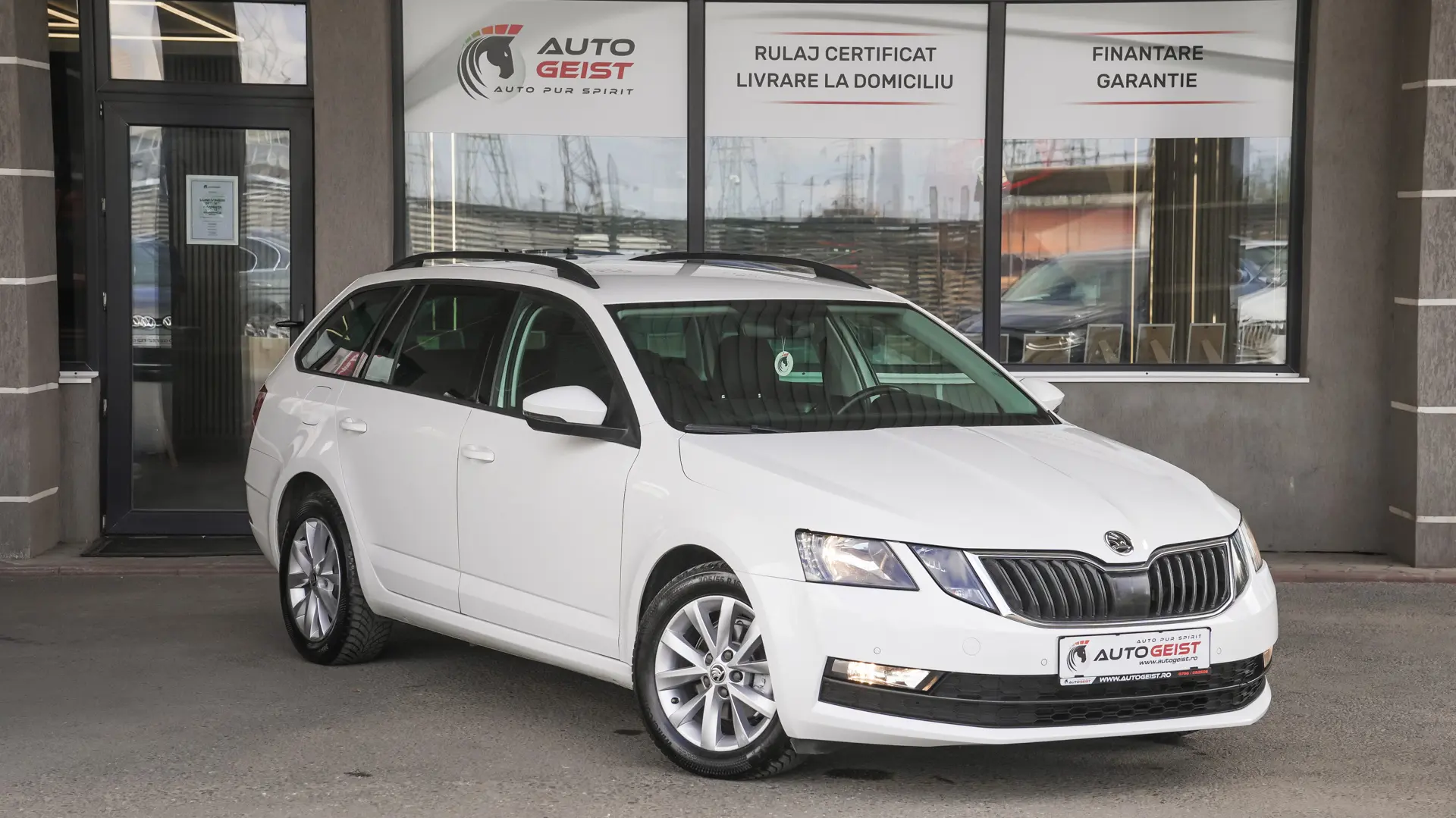 SKODA OCTAVIA 1.6 DSG