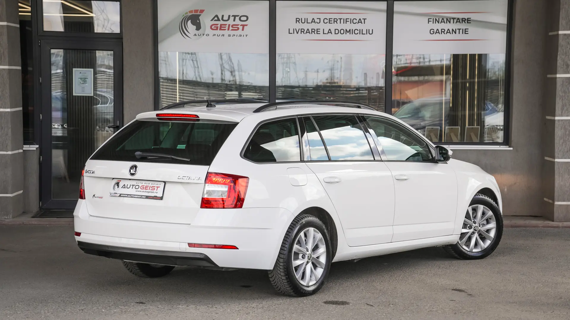 SKODA OCTAVIA 1.6 DSG