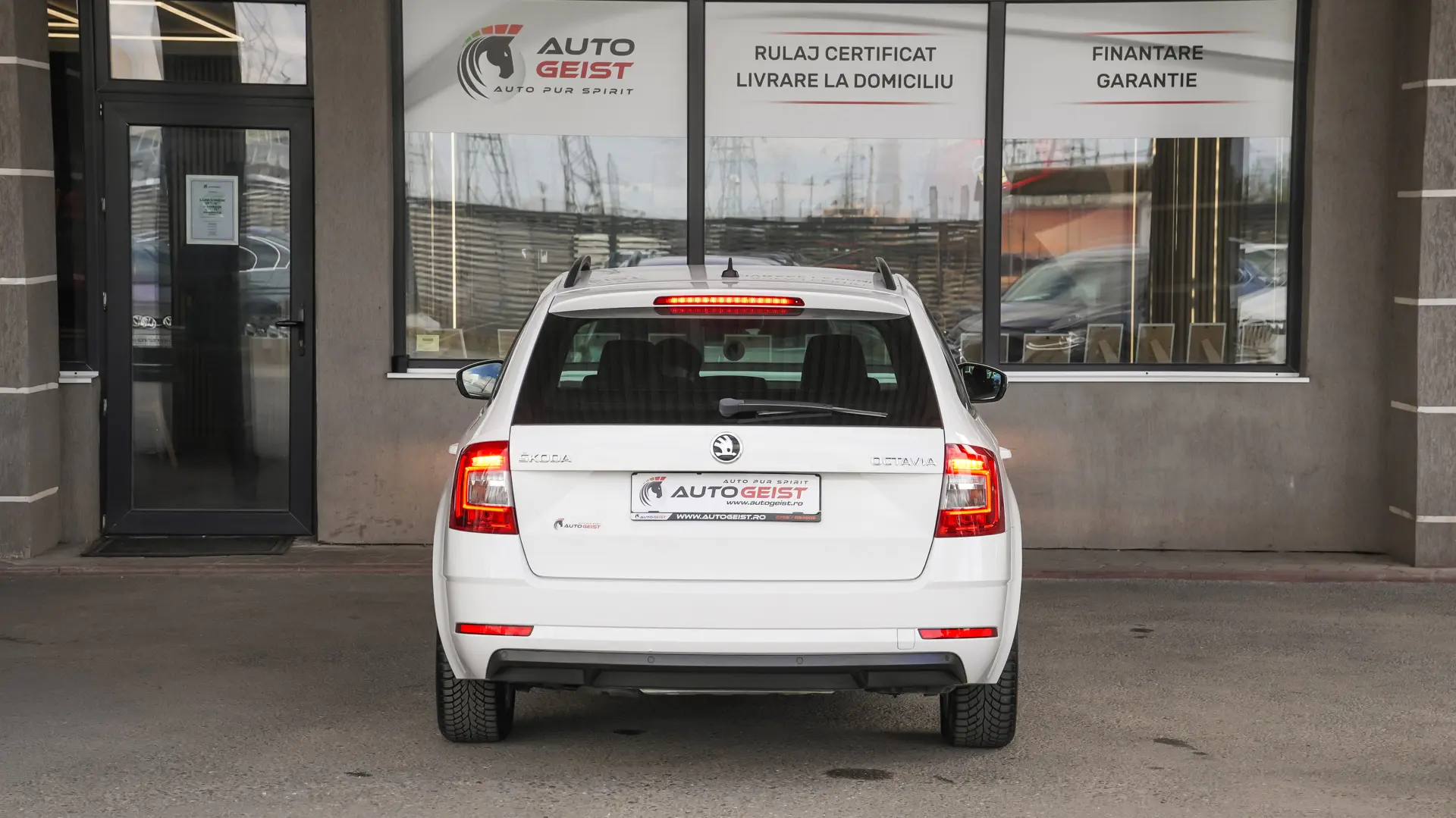 SKODA OCTAVIA 1.6 DSG
