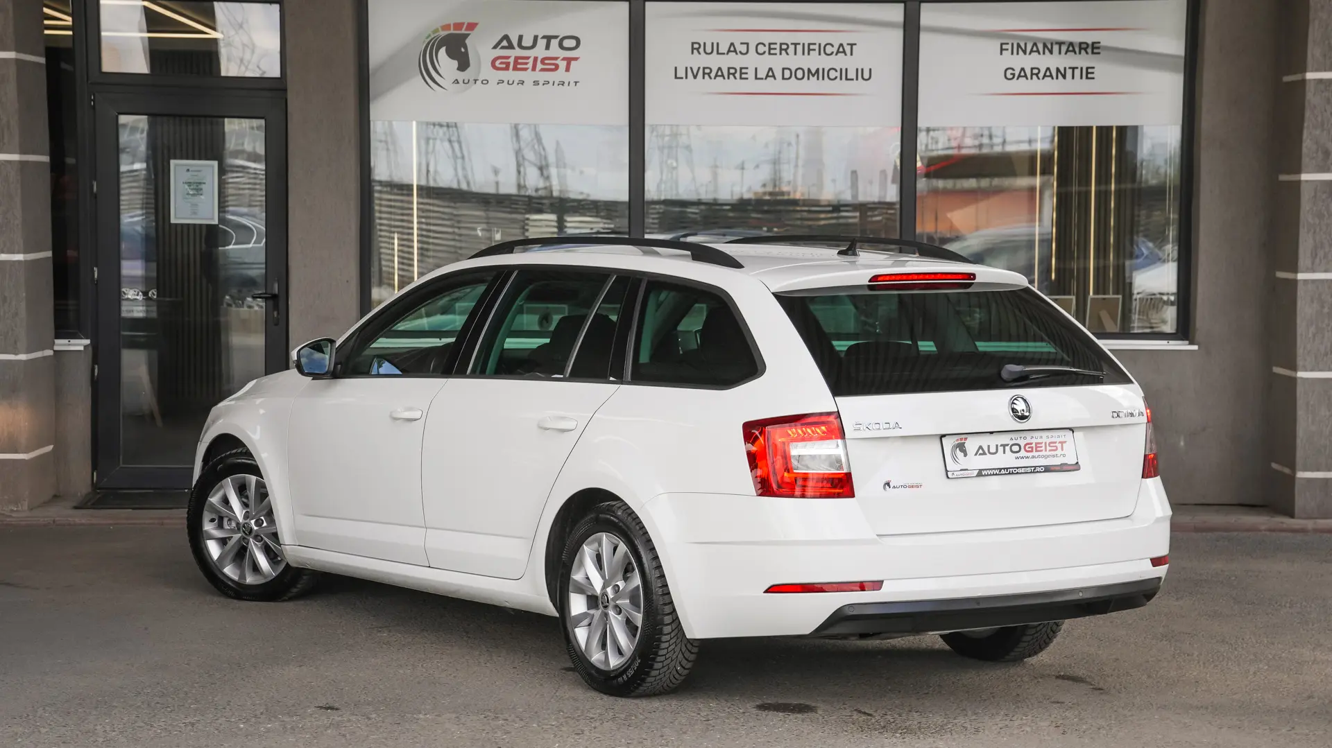 SKODA OCTAVIA 1.6 DSG
