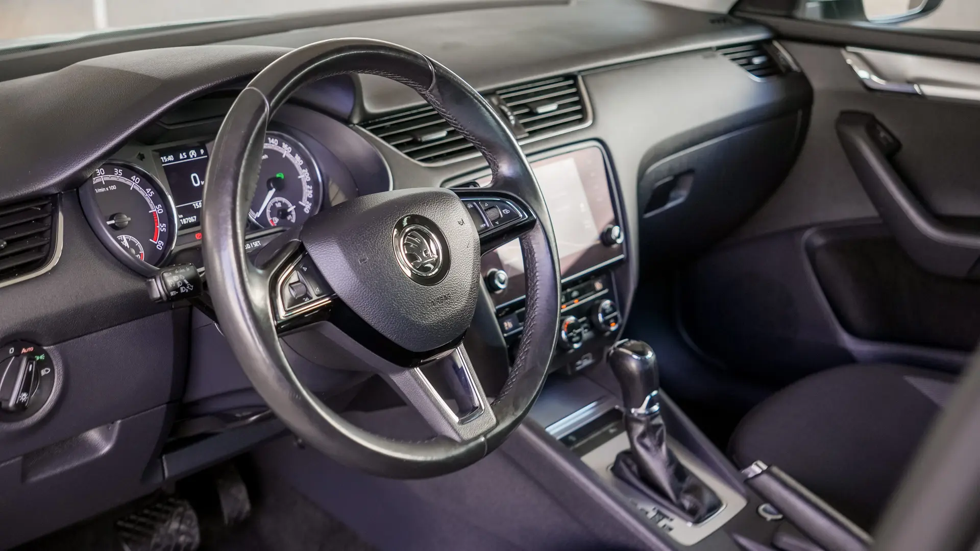 SKODA OCTAVIA 1.6 DSG