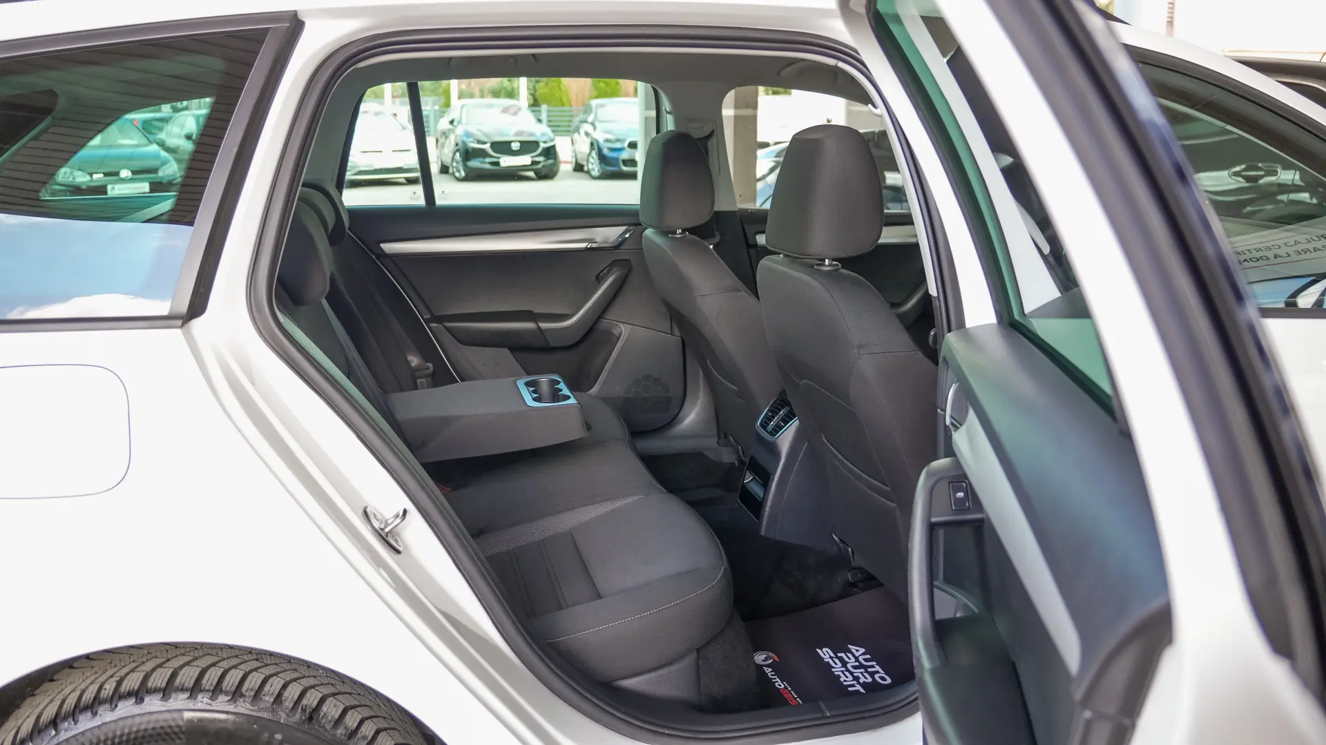 SKODA OCTAVIA 1.6 DSG