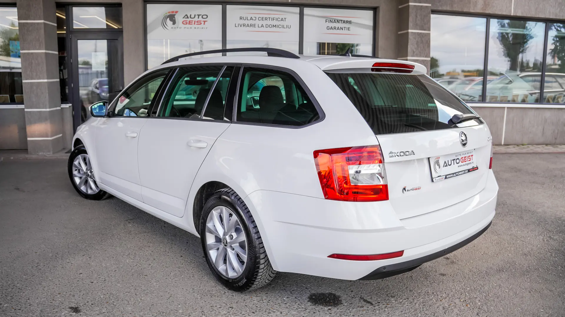 SKODA OCTAVIA 1.6 DSG