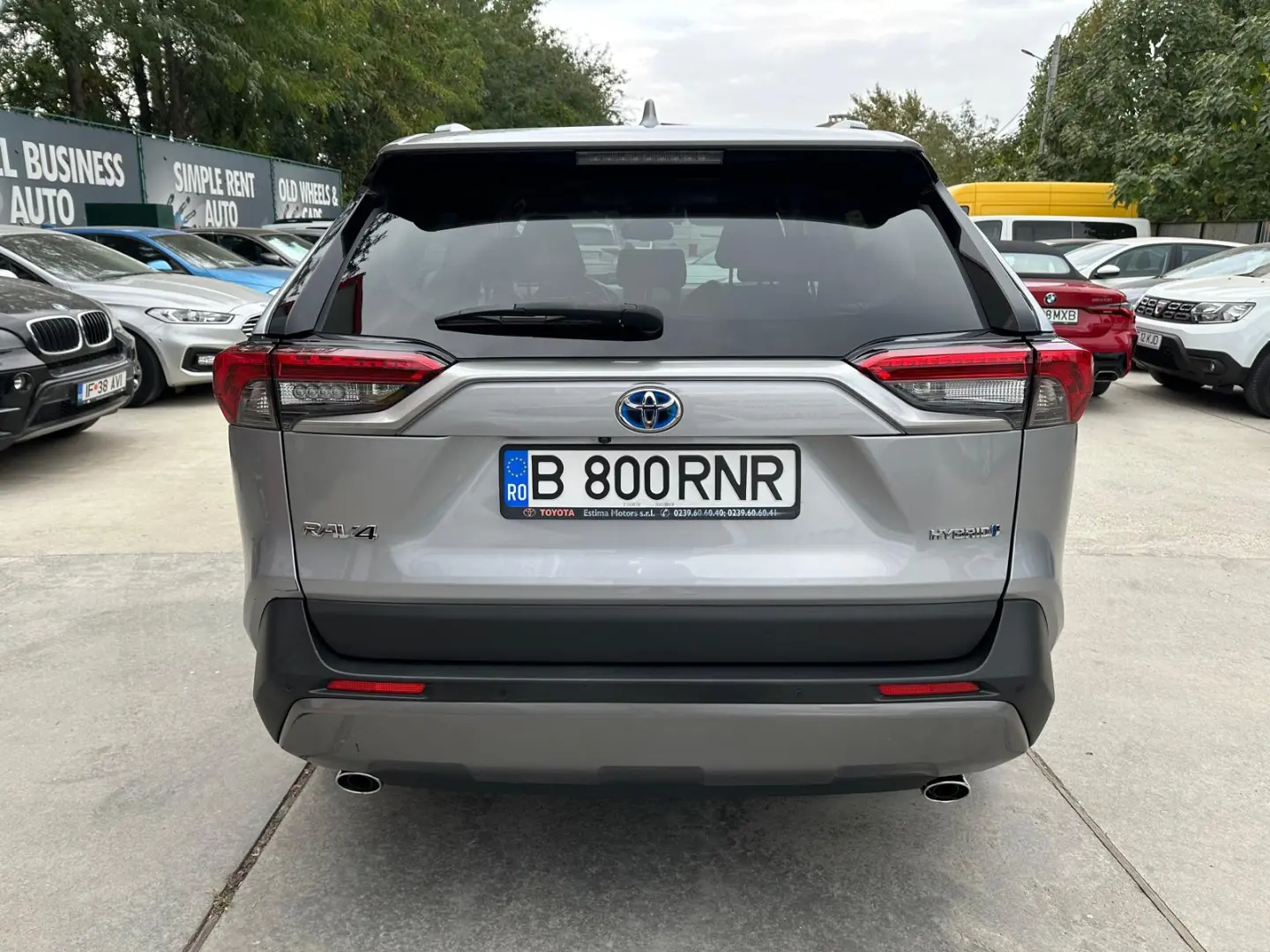Toyota RAV4 Luxury 4x4 2.5 hybrid