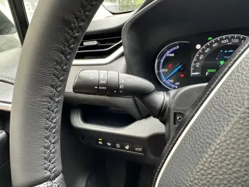 Toyota RAV4 Luxury 4x4 2.5 hybrid
