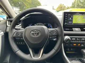 Toyota RAV4 Luxury 4x4 2.5 hybrid