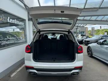 X3 xDrive20d AHK/DrivAssi/LC-PRO 2 JAHRE GARANTI