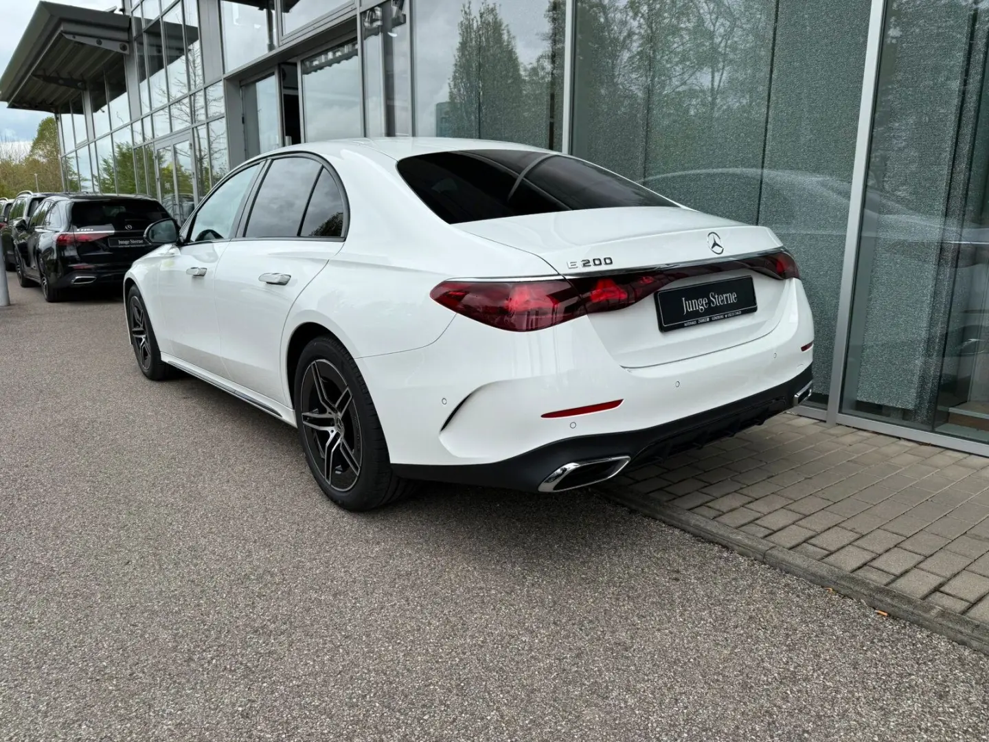 E 200 Limousine AMG *CAM*DISTRONIC*MBUX*NIGHT*