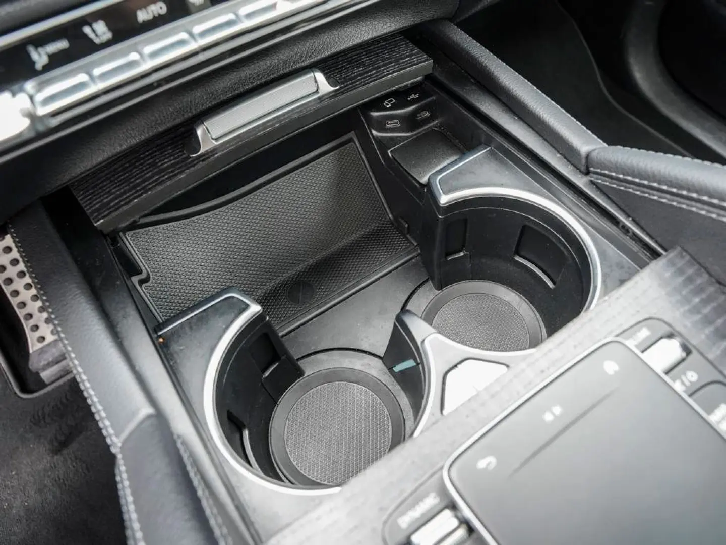 GLE 400 d 4M AMG-LINE PANO STH. SITZKL. DISTRONI