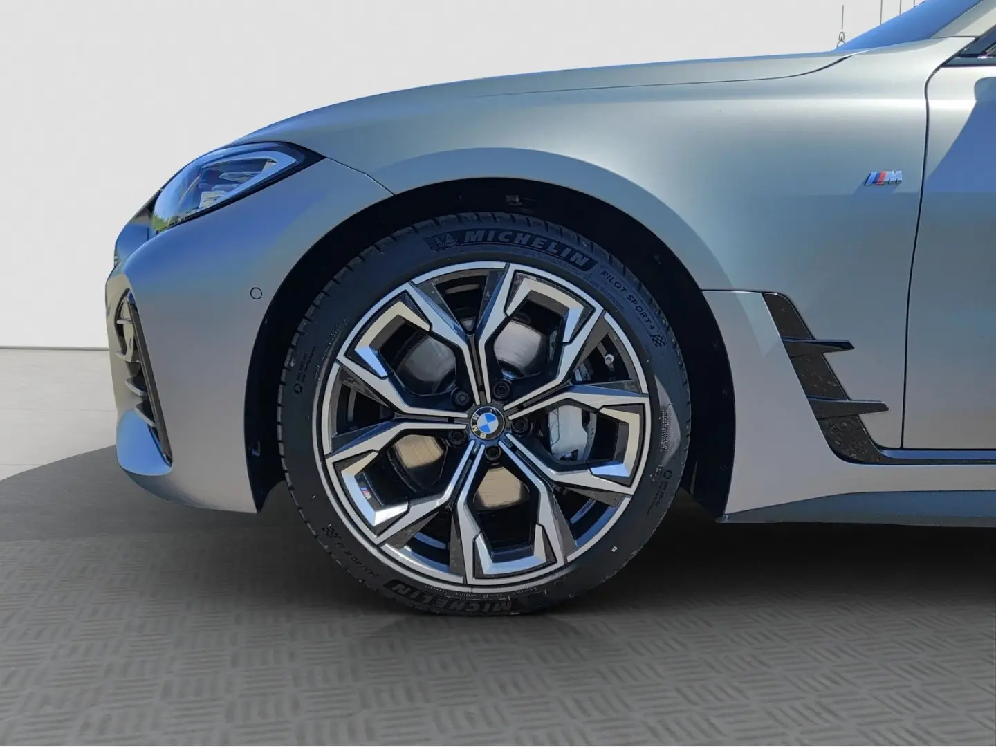 430 Gran Coupe d xDrive M Sport Frozen Grey HUD 