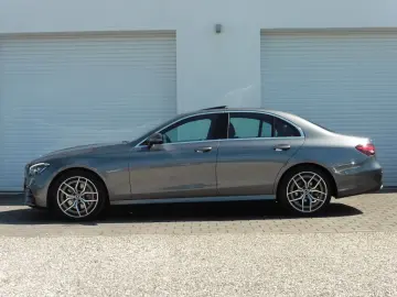 E 300 d 4MATIC AMG Line WIDE LED SHD Navi AHK 19