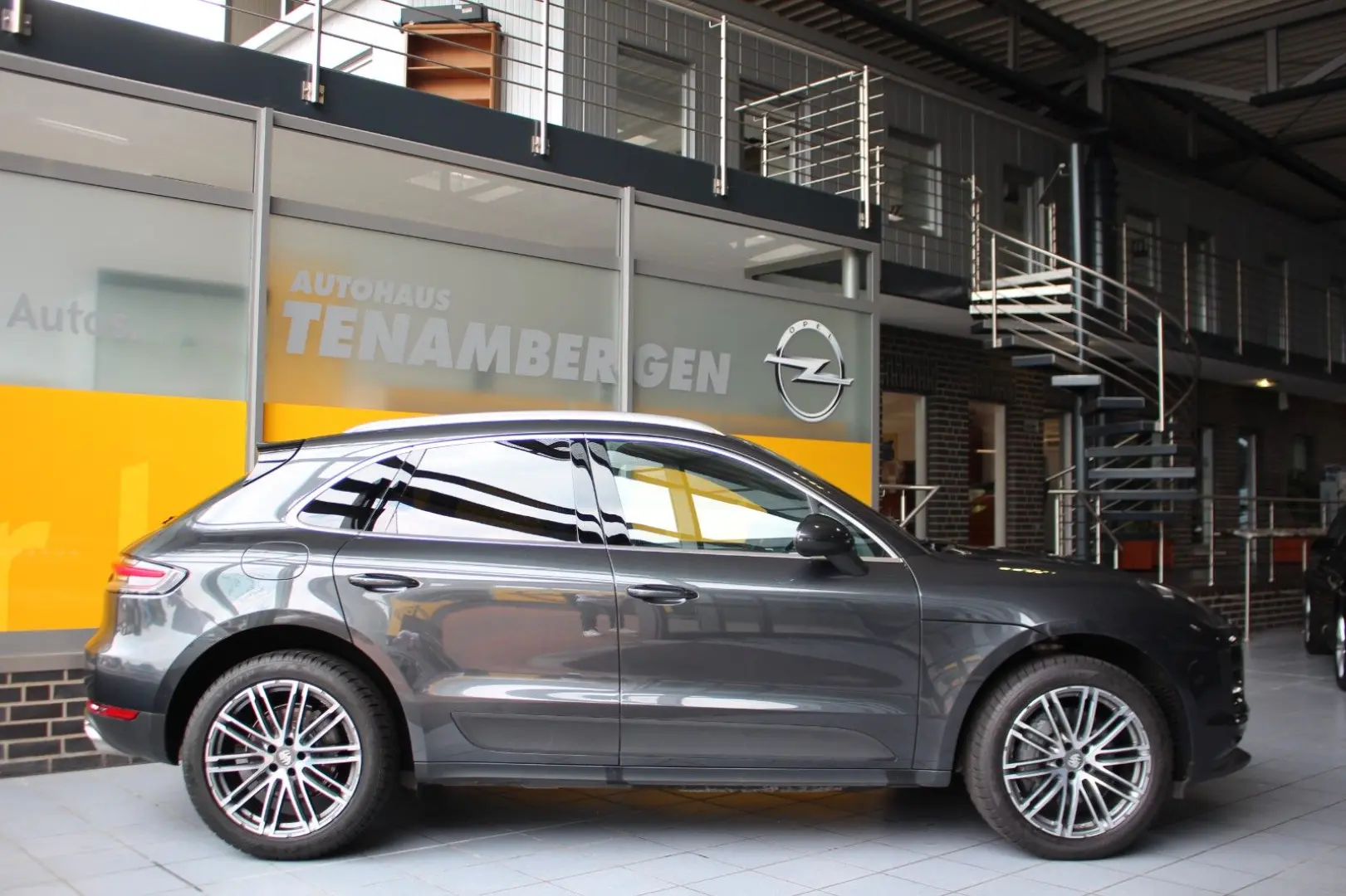 Macan S V6 Bi-Turbo PDK PASM Panorama DAB  Bose