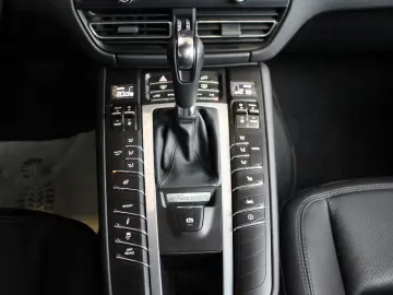 Macan S V6 Bi-Turbo PDK PASM Panorama DAB  Bose