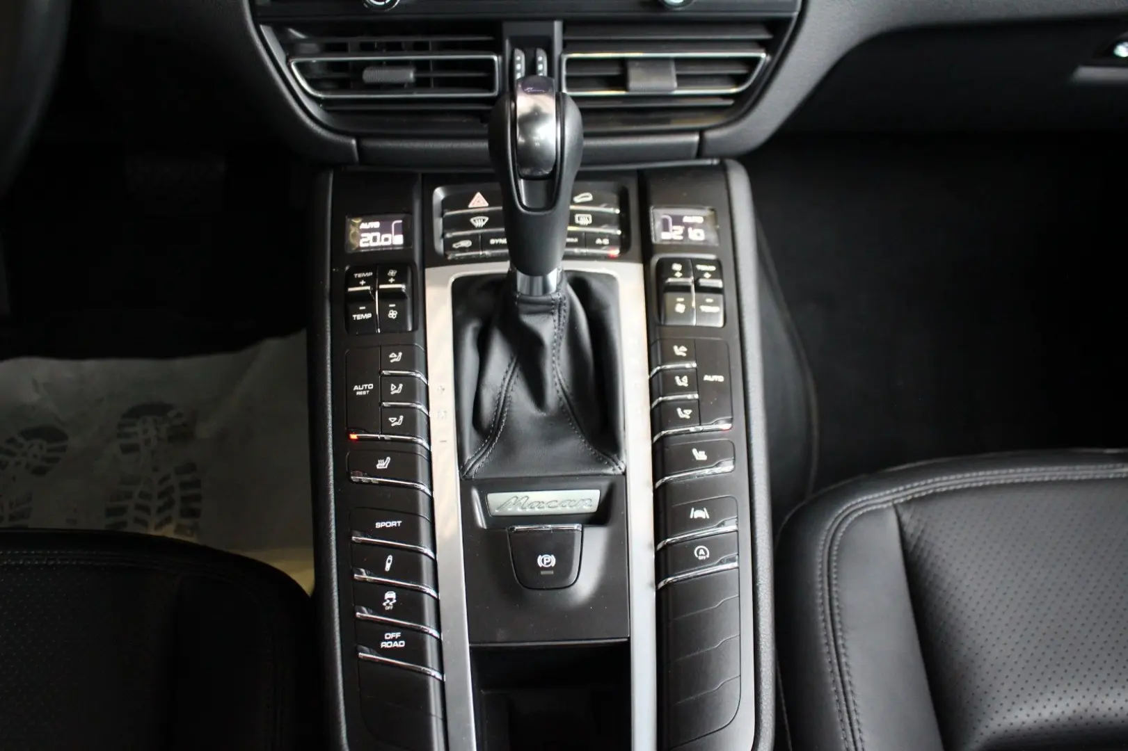 Macan S V6 Bi-Turbo PDK PASM Panorama DAB  Bose