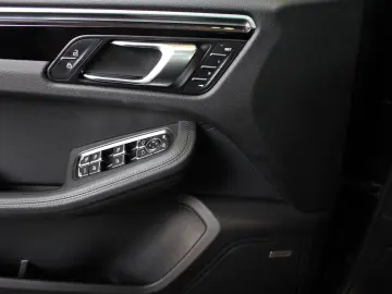 Macan S V6 Bi-Turbo PDK PASM Panorama DAB  Bose