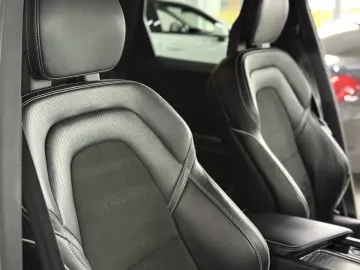 Volvo XC60 2.0 D4 R Design AWD