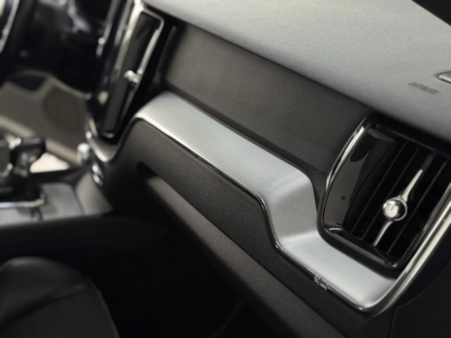 Volvo XC60 2.0 D4 R Design AWD